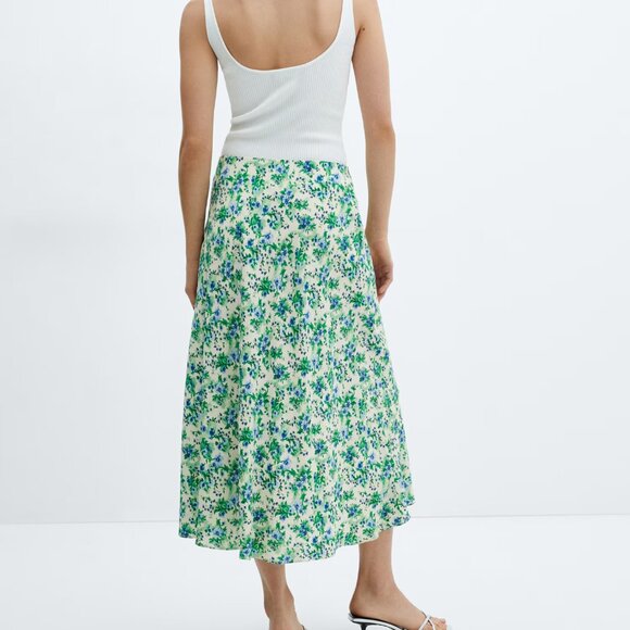 Mango Floral Printed Satin Skirt/NWT/S-M - Picture 4 of 14